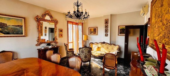 6 bedrooms Apartment in Chioggia, Italy No. 326458 2