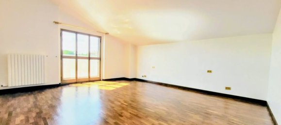 4 chambres Appartement à Muggiò, Italy No. 364331 5