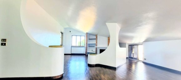 4 chambres Appartement à Muggiò, Italy No. 364331 3