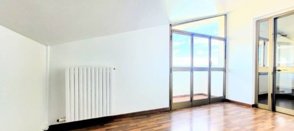 4 chambres Appartement à Muggiò, Italy No. 364331 17