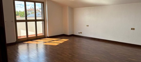 4 chambres Appartement à Muggiò, Italy No. 364331 36