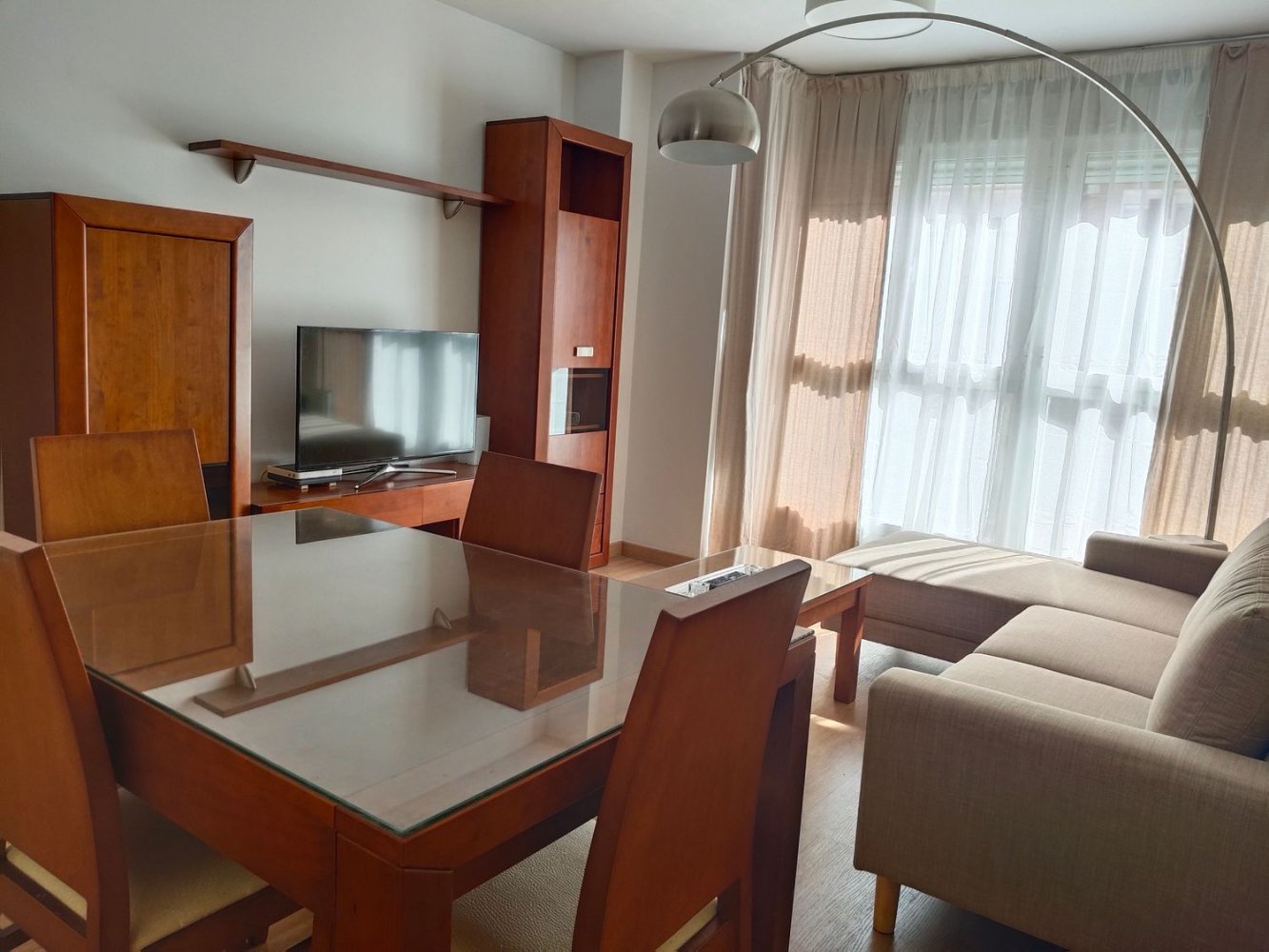 3 bedrooms Apartment in Valencia, Spain No. 268538