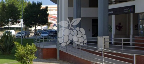 Propiedad comercial en Setubal, Portugal 60 m² No. 221982 7