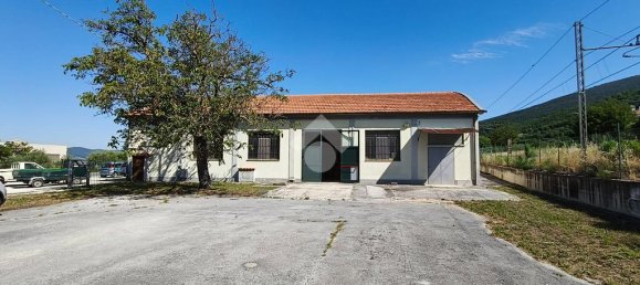 6 rooms Warehouse in Gualdo Tadino, Italy No. 282221 2