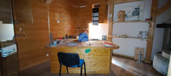 6 rooms Warehouse in Gualdo Tadino, Italy No. 282221 4