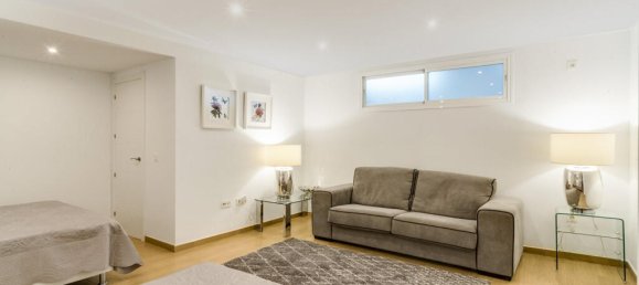 Villa de 5 dormitorios en Marbella, Spain No. 62677 25