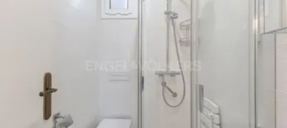 Apartamento de 4 dormitorios en Barcelona, Spain No. 174961 2
