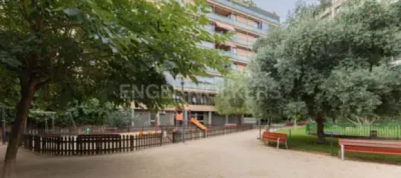 Apartamento de 4 dormitorios en Barcelona, Spain No. 174961 18