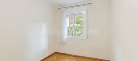 Apartamento de 4 dormitorios en Barcelona, Spain No. 174961 35