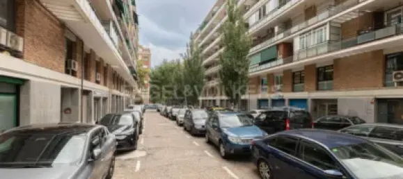 Apartamento de 4 dormitorios en Barcelona, Spain No. 174961 16