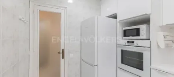 Apartamento de 4 dormitorios en Barcelona, Spain No. 174961 55