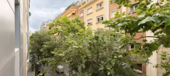 Apartamento de 4 dormitorios en Barcelona, Spain No. 174961 37