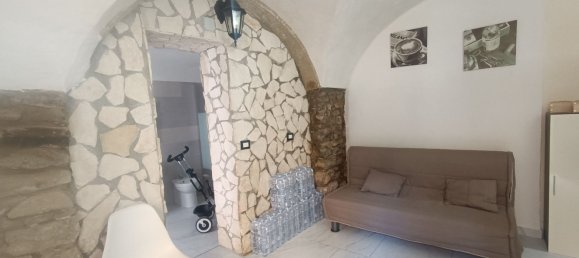 Duplex de 3 divisões em Caltanissetta, Italy N.º 48783 2
