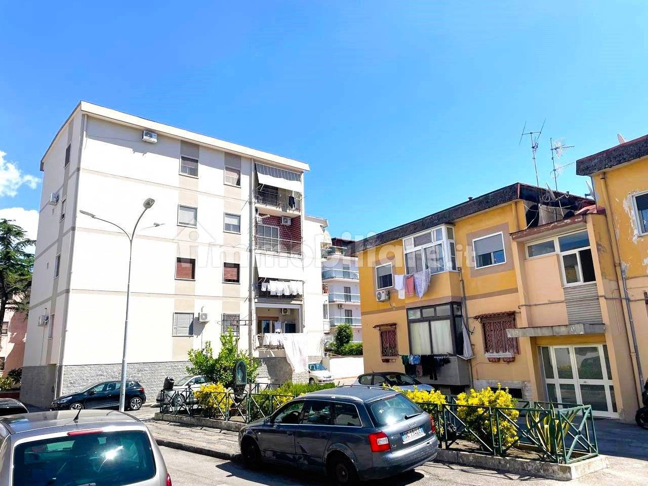 4 bedrooms Apartment in Torre Annunziata, Italy No. 357614