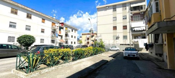 4 bedrooms Apartment in Torre Annunziata, Italy No. 357614 2