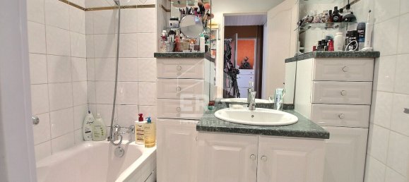 3 rooms Apartment in Le Plessis-Robinson, France No. 282790 15