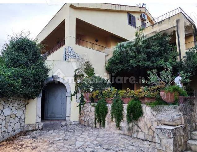 7 bedrooms Villa in Messina, Italy No. 38230