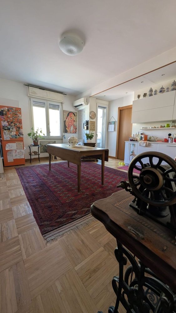 2 Schlafzimmer Wohnung in Milan, Italy, Nr. 373134