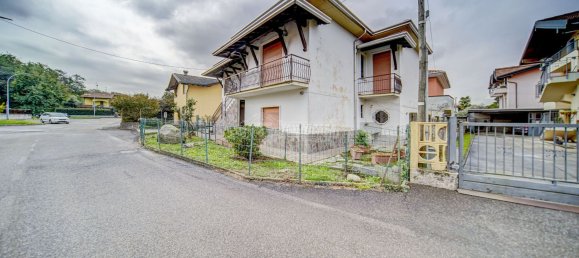 4 rooms Villa in Cassano Magnago, Italy No. 236149 40