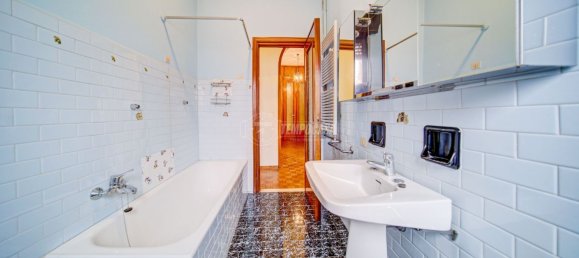 4 rooms Villa in Cassano Magnago, Italy No. 236149 28