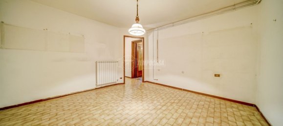 4 rooms Villa in Cassano Magnago, Italy No. 236149 11