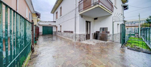 4 rooms Villa in Cassano Magnago, Italy No. 236149 39