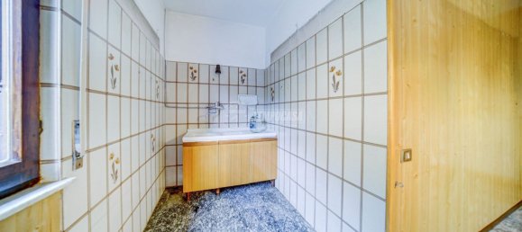 4 rooms Villa in Cassano Magnago, Italy No. 236149 8