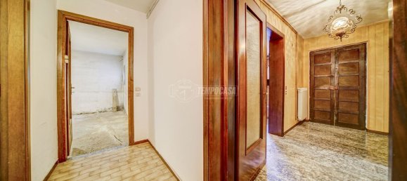 4 rooms Villa in Cassano Magnago, Italy No. 236149 13