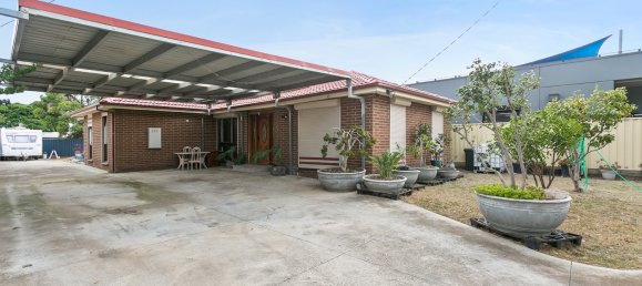 Casa de 3 dormitorios en Ardeer, Australia No. 900 8