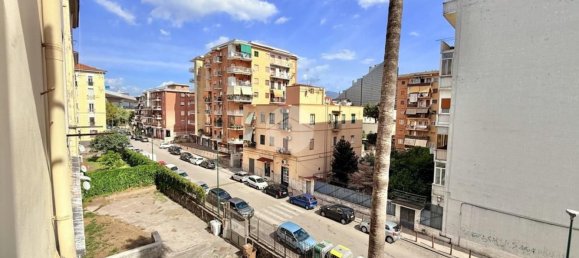 Apartamento de 3 dormitorios en Naples, Italy No. 347454 22
