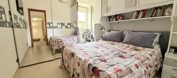 Apartamento de 3 dormitorios en Naples, Italy No. 347454 20