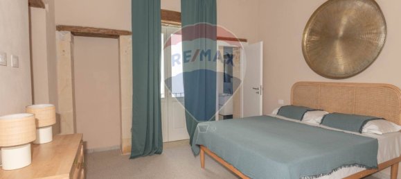 2 bedrooms House in Syracuse, Italy No. 326102 12