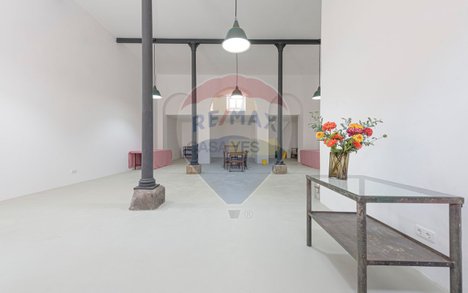 150m² Office in Lisbon, Portugal No. 74492