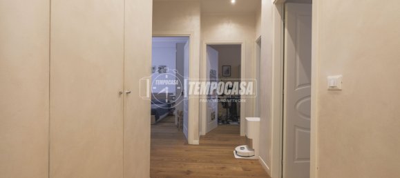 5 rooms Apartment in Bologna, Italy No. 275032 8