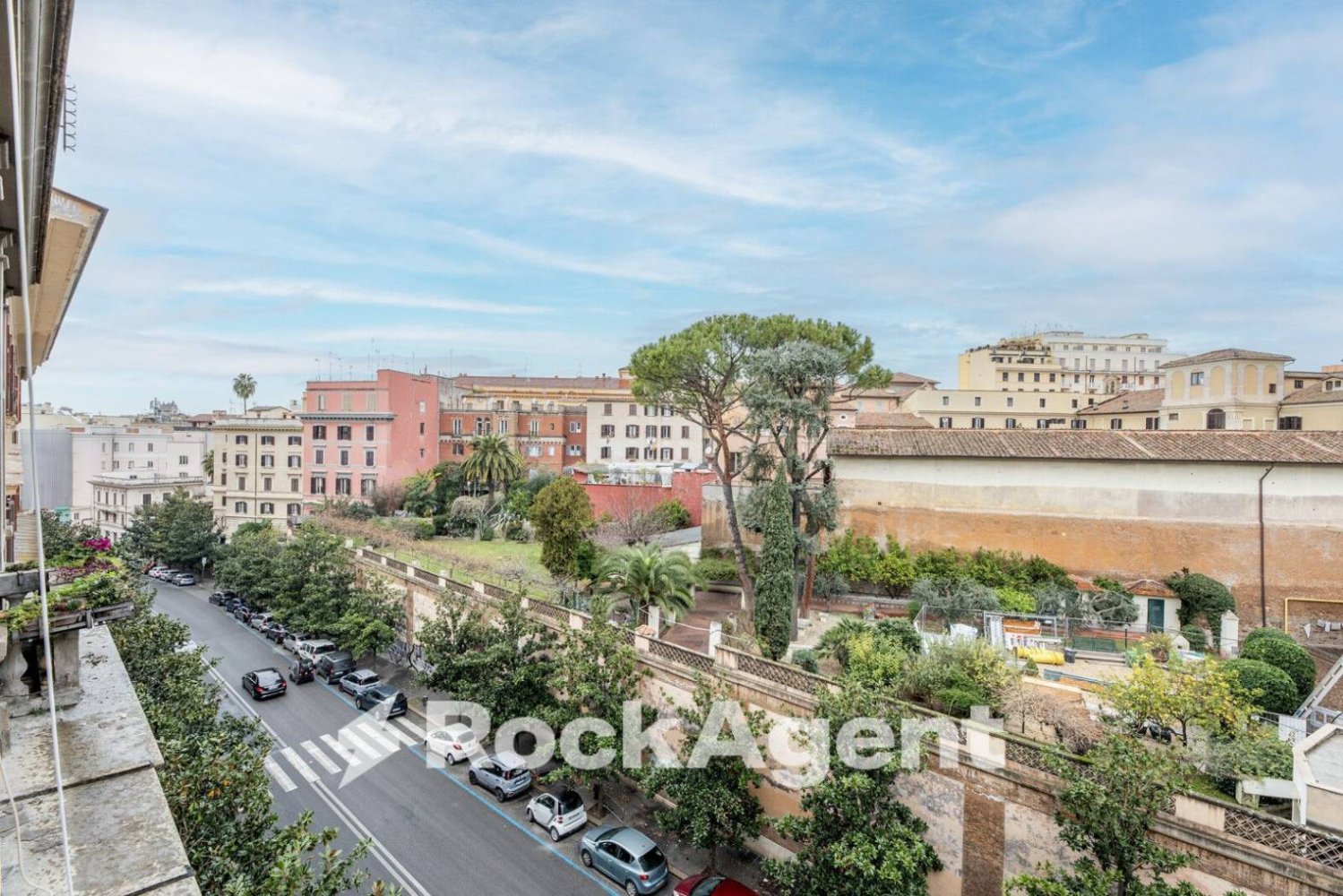 2 bedrooms Apartment in Rome, Italy No. 290298