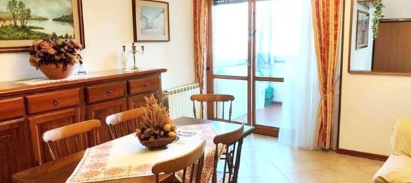 8-salle Villa à Viareggio, Italy No. 298262 7