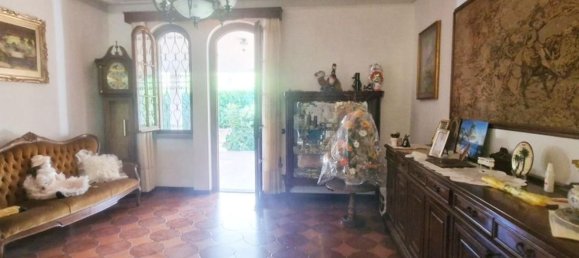 8-salle Villa à Viareggio, Italy No. 298262 4