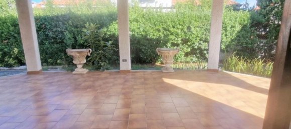 8-salle Villa à Viareggio, Italy No. 298262 6