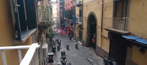 Квартира с 3 комнатами в Неаполь, Италия № 9671 24