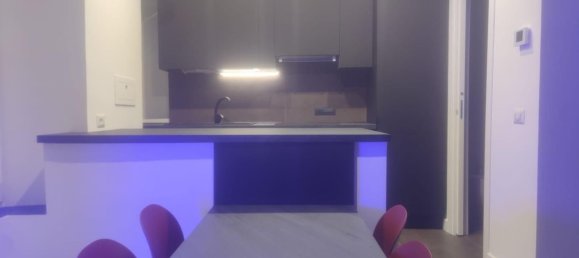 Квартира с 3 комнатами в Неаполь, Италия № 9671 11