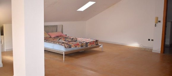 2 bedrooms Apartment in Pescara, Italy No. 331805 4