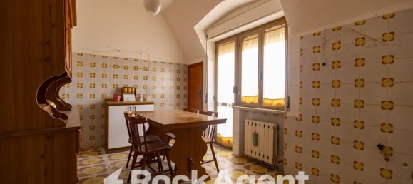 Apartamento de 3 dormitorios en Catanzaro, Italy No. 291277 10