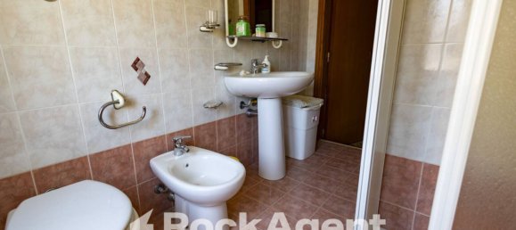 Apartamento de 3 dormitorios en Catanzaro, Italy No. 291277 25