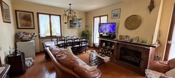 Вилла с 2 комнатами в Форте деи Марми, Италия № 288230 4