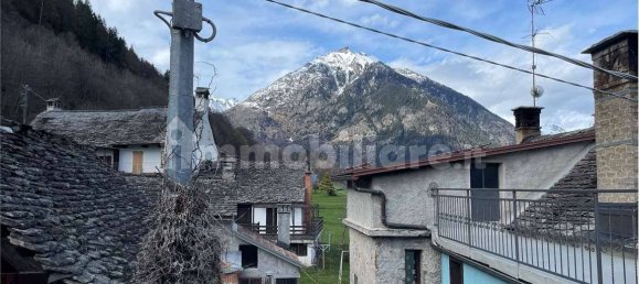 4 bedrooms House in Crodo, Italy No. 46592 3