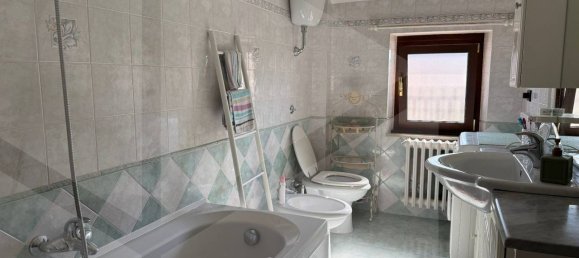 2 Schlafzimmer Wohnung in Avezzano, Italy, Nr. 345433 24