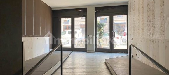 5 rooms Commercial property in Piacenza, Italy No. 196687 3