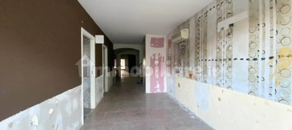 5 rooms Commercial property in Piacenza, Italy No. 196687 6