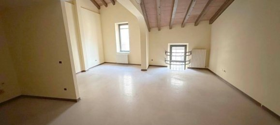 5 rooms Commercial property in Piacenza, Italy No. 196687 21