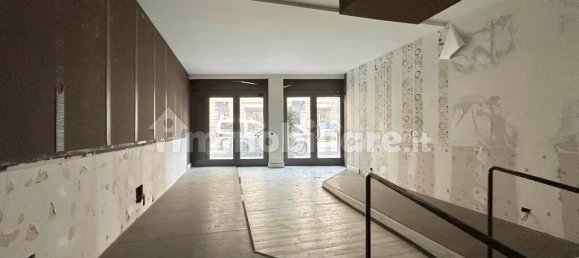 5 rooms Commercial property in Piacenza, Italy No. 196687 4
